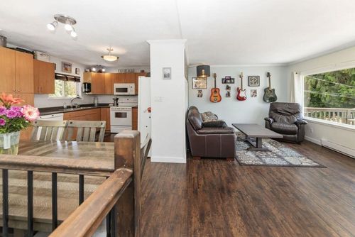 1058-fairview-road-gibsons-area-sunshine-coast-14 at 1058 Fairview Road, Gibsons & Area, Sunshine Coast