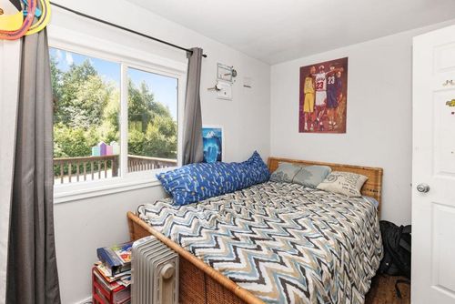 1058-fairview-road-gibsons-area-sunshine-coast-20 at 1058 Fairview Road, Gibsons & Area, Sunshine Coast