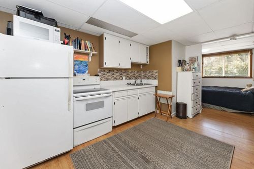 1058-fairview-road-gibsons-area-sunshine-coast-27 at 1058 Fairview Road, Gibsons & Area, Sunshine Coast