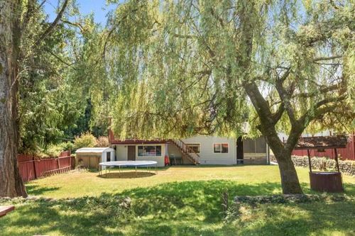 1058-fairview-road-gibsons-area-sunshine-coast-35 at 1058 Fairview Road, Gibsons & Area, Sunshine Coast