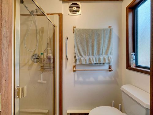 5301-taylor-crescent-halfmn-bay-secret-cv-redroofs-sunshine-coast-15 at 5301 Taylor Crescent, Halfmn Bay Secret Cv Redroofs, Sunshine Coast