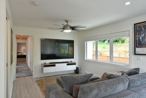 5242-sunshine-coast-highway-sechelt-district-sunshine-coast-17 at 5242 Sunshine Coast Highway, Sechelt District, Sunshine Coast