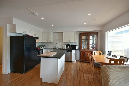 5242-sunshine-coast-highway-sechelt-district-sunshine-coast-25 at 5242 Sunshine Coast Highway, Sechelt District, Sunshine Coast