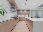 kitchen at 903 - 2289 Bellevue Avenue, Dundarave, West Vancouver