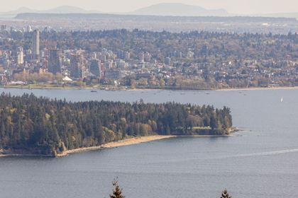 39-web-or-mls-039 at 302 - 2210 Chippendale Road, Whitby Estates, West Vancouver