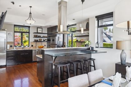 26-web-or-mls-026 at 1309 Gordon Avenue, Ambleside, West Vancouver