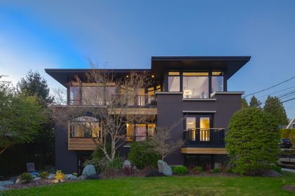 83-web-or-mls-083 at 1309 Gordon Avenue, Ambleside, West Vancouver