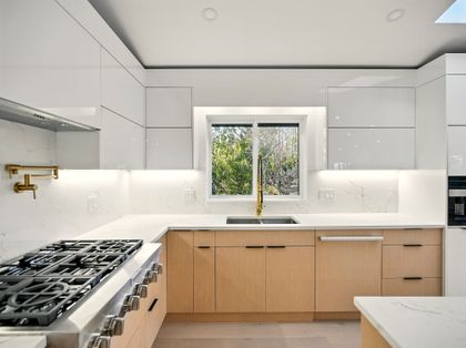 12 at 6230 Summit Avenue, Gleneagles, West Vancouver