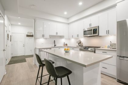 203-37808-3rd-ave-360hometours-10s at 203 - 37808 Third Avenue