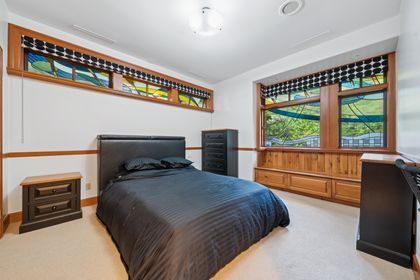 3h11 at 270 Lions Bay Avenue, Lions Bay, West Vancouver
