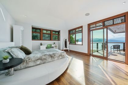 3h7 at 270 Lions Bay Avenue, Lions Bay, West Vancouver