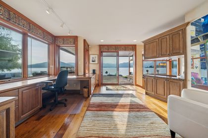 3i11 at 270 Lions Bay Avenue, Lions Bay, West Vancouver