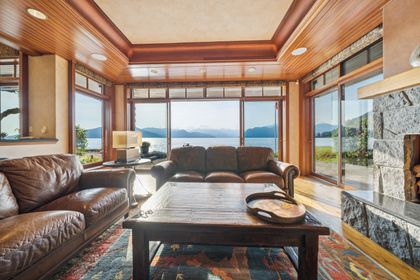 3i4 at 270 Lions Bay Avenue, Lions Bay, West Vancouver