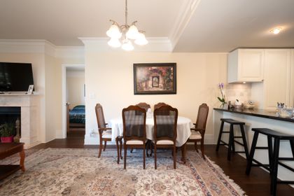 013 at 300 - 533 Waters Edge, Park Royal, West Vancouver