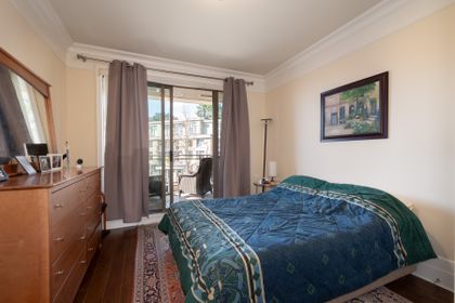 019 at 300 - 533 Waters Edge, Park Royal, West Vancouver