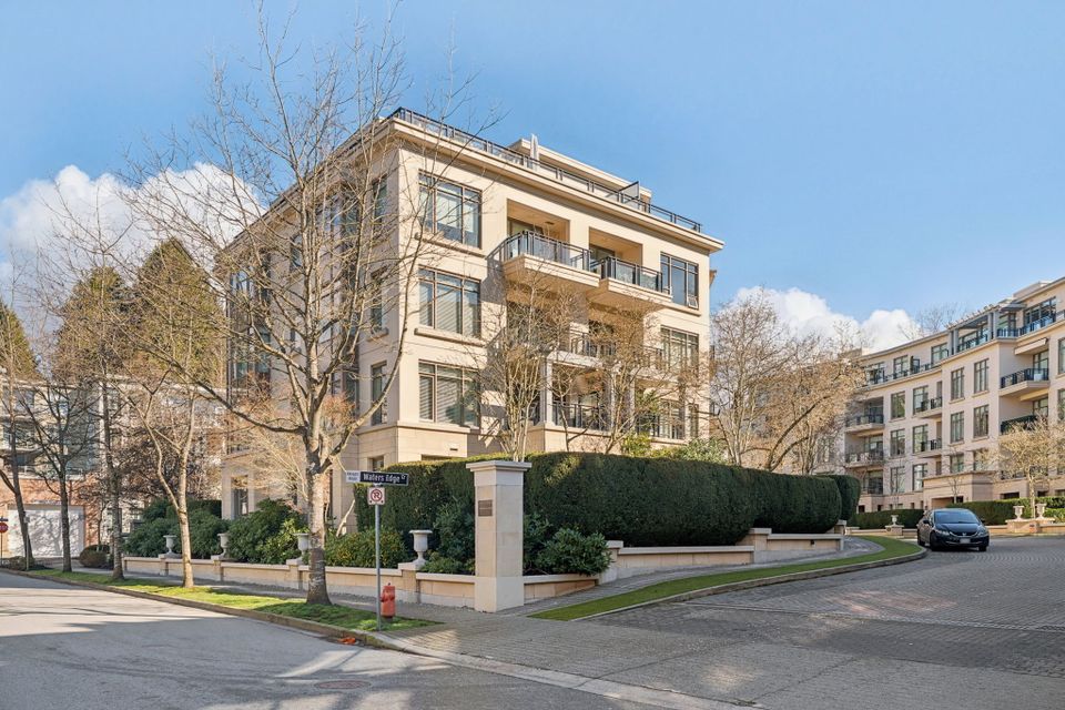 1-web-or-mls-001 at 300 - 533 Waters Edge, Park Royal, West Vancouver