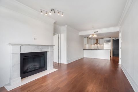 10-web-or-mls-010 at 300 - 533 Waters Edge, Park Royal, West Vancouver