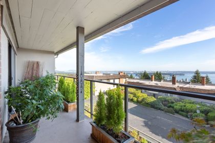 78-web-or-mls-077 at 24 -  2214 Folkestone Way, Panorama Village, West Vancouver