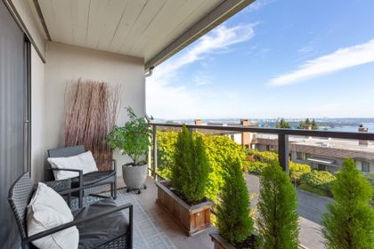 79-web-or-mls-078 at 24 -  2214 Folkestone Way, Panorama Village, West Vancouver