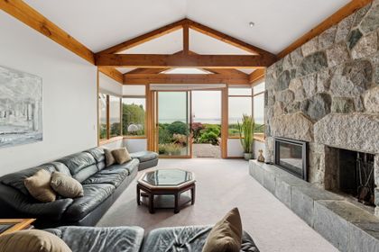 10-web-or-mls-010 at 2342 Bellevue Avenue, Dundarave, West Vancouver