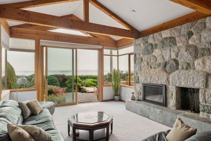 6-web-or-mls-006 at 2342 Bellevue Avenue, Dundarave, West Vancouver