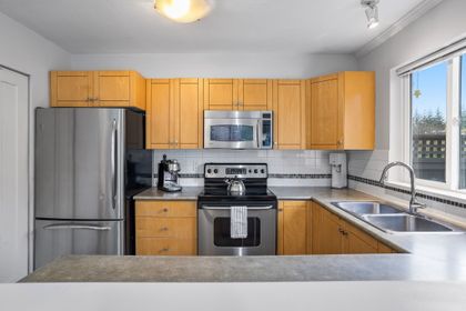 13-web-or-mls-photo-13 at 12 - 1071 Lynn Valley Road, Lynn Valley, North Vancouver