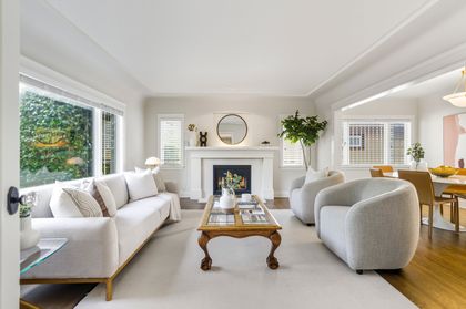 10 at 1631 22nd Street, Dundarave, West Vancouver