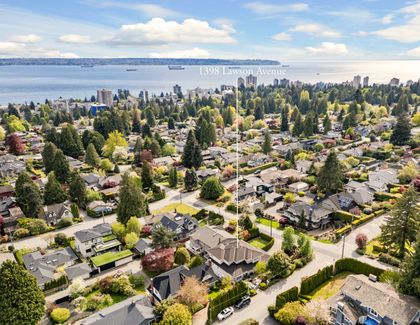 1-1 at 1398 Lawson Avenue, Ambleside, West Vancouver