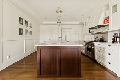 18.-1 at 1398 Lawson Avenue, Ambleside, West Vancouver