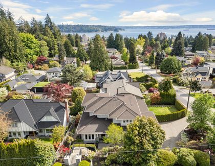 3-1 at 1398 Lawson Avenue, Ambleside, West Vancouver