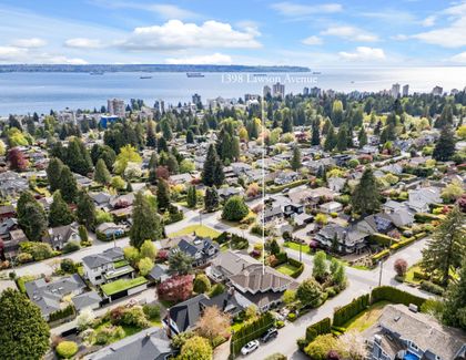 40 at 1398 Lawson Avenue, West Vancouver