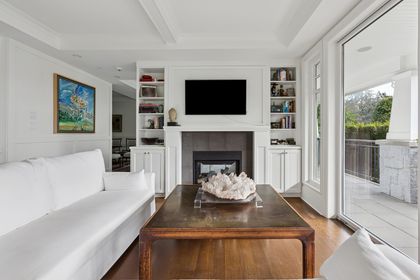 6 at 1398 Lawson Avenue, West Vancouver