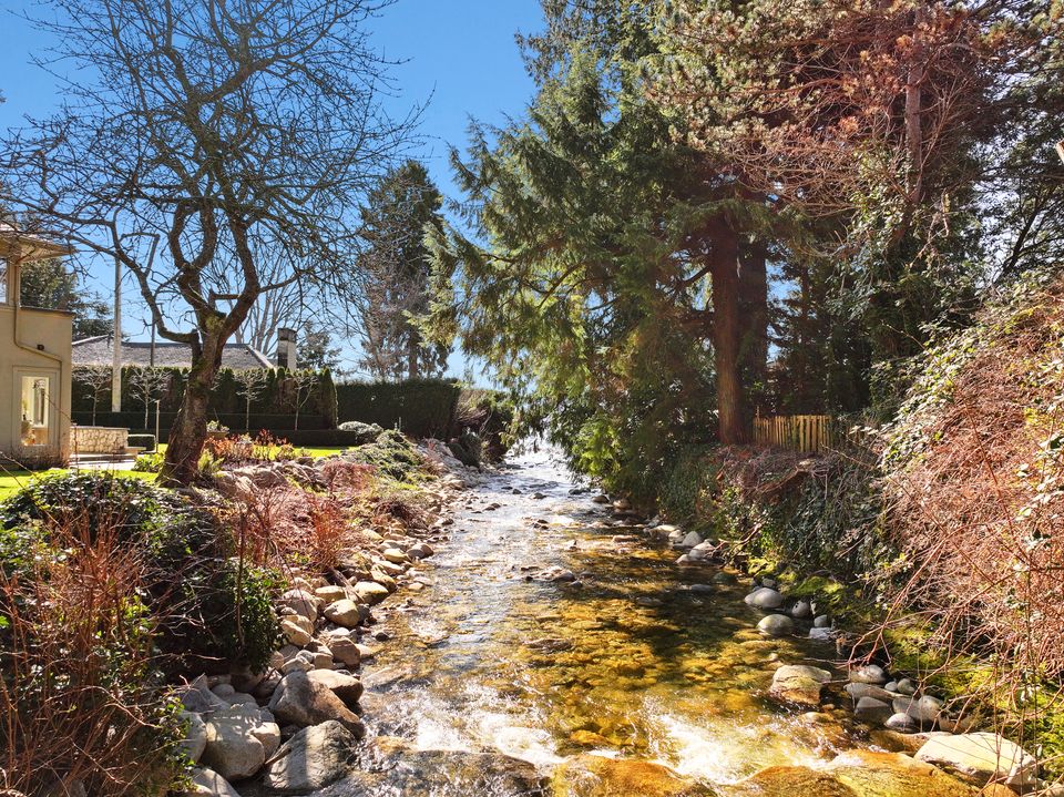 16 at 4341 Erwin Drive, Cypress, West Vancouver