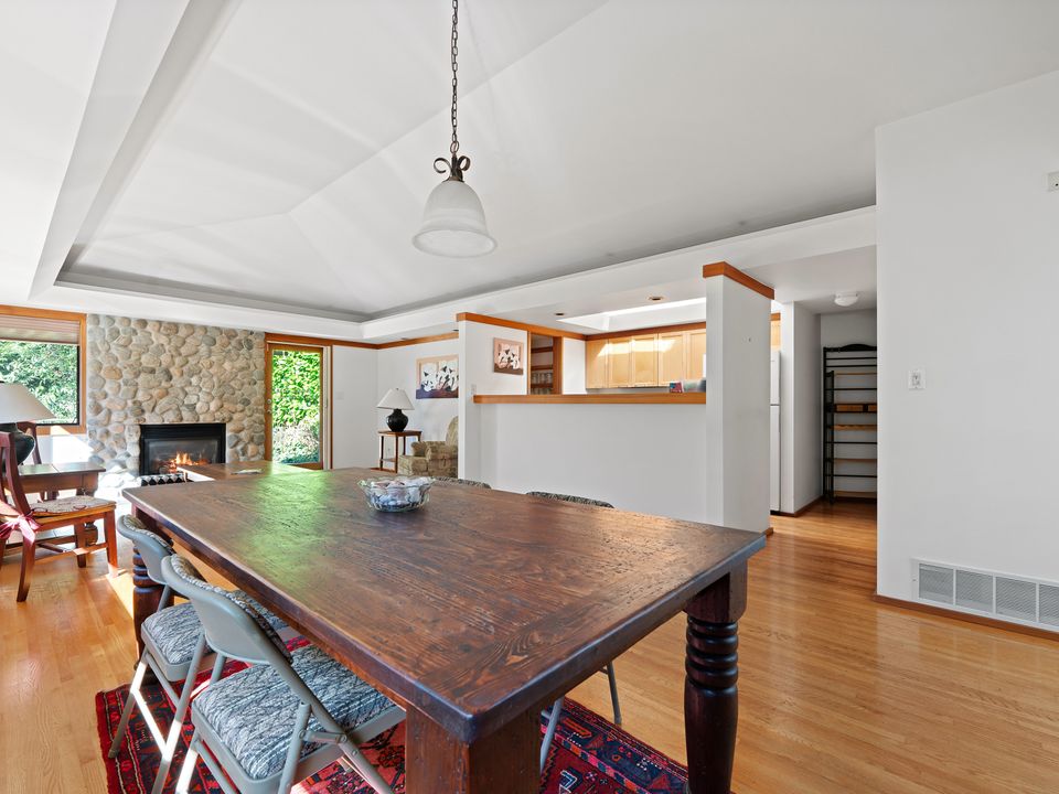 6 at 4341 Erwin Drive, Cypress, West Vancouver