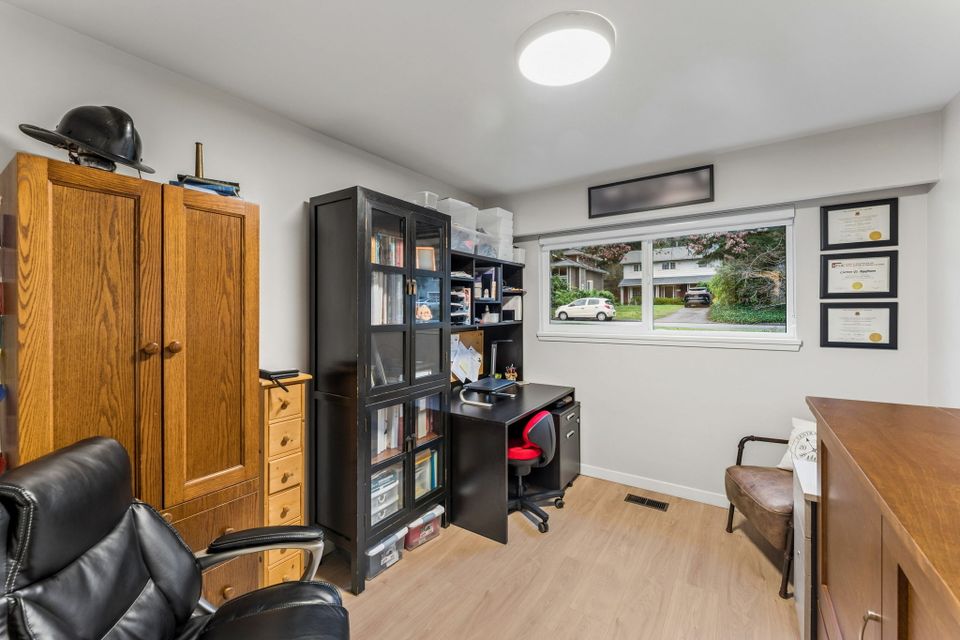 22 at 1187 W 23rd Street, Pemberton Heights, North Vancouver