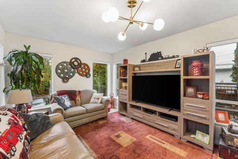 16 at 1187 W 23rd Street, Pemberton Heights, North Vancouver