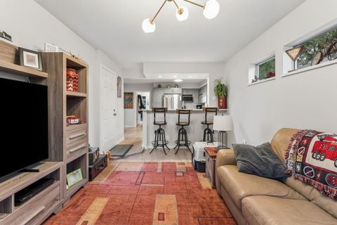 18-web-or-mls-018 at 1187 W 23rd Street, Pemberton Heights, North Vancouver