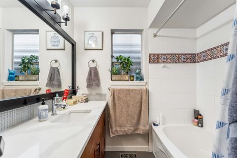 21 at 1187 W 23rd Street, Pemberton Heights, North Vancouver