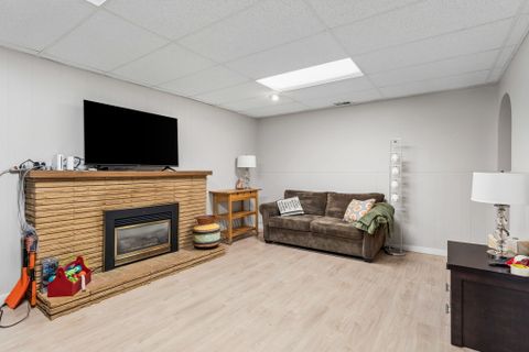 28 at 1187 W 23rd Street, Pemberton Heights, North Vancouver