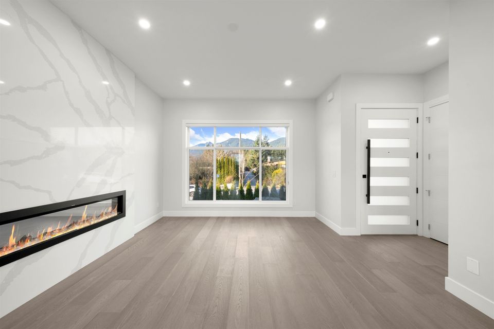 formal-living at 253 W 18th Street, Central Lonsdale, North Vancouver