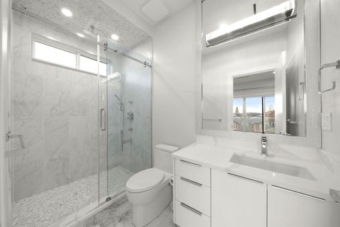 master-bath at 253 W 18th Street, Central Lonsdale, North Vancouver