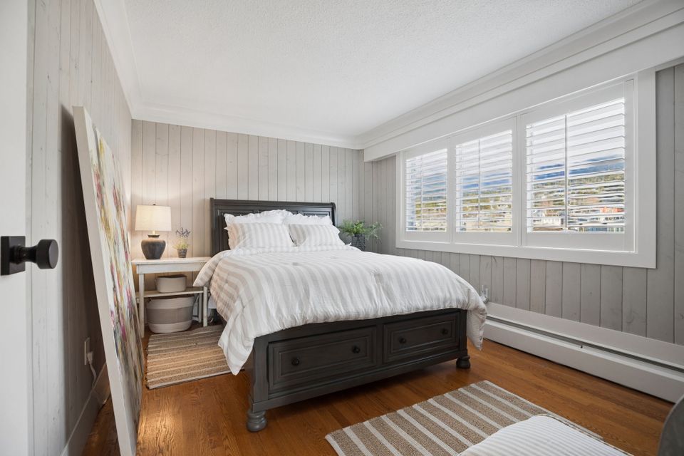 24-web-or-mls-024 at 408 - 150 24th Street, Dundarave, West Vancouver