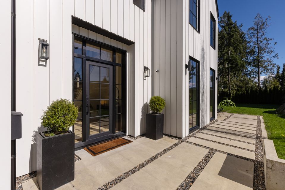 17_4050-ripple-place-evolve-smeatoncook1 at 4050 Ripple Place, Bayridge, West Vancouver