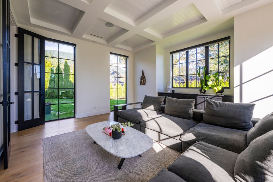 18g_4050-ripple-place-evolve-smeatoncook1-1 at 4050 Ripple Place, Bayridge, West Vancouver