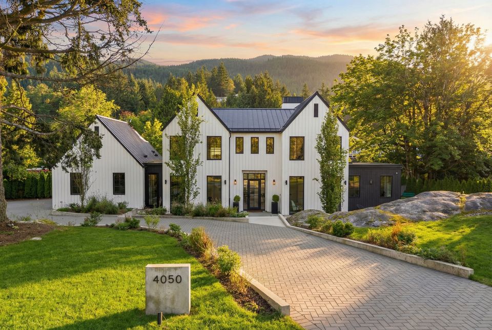 1_4050-ripple-place-evolve-x-smeatoncook-selects-hero-shot at 4050 Ripple Place, Bayridge, West Vancouver