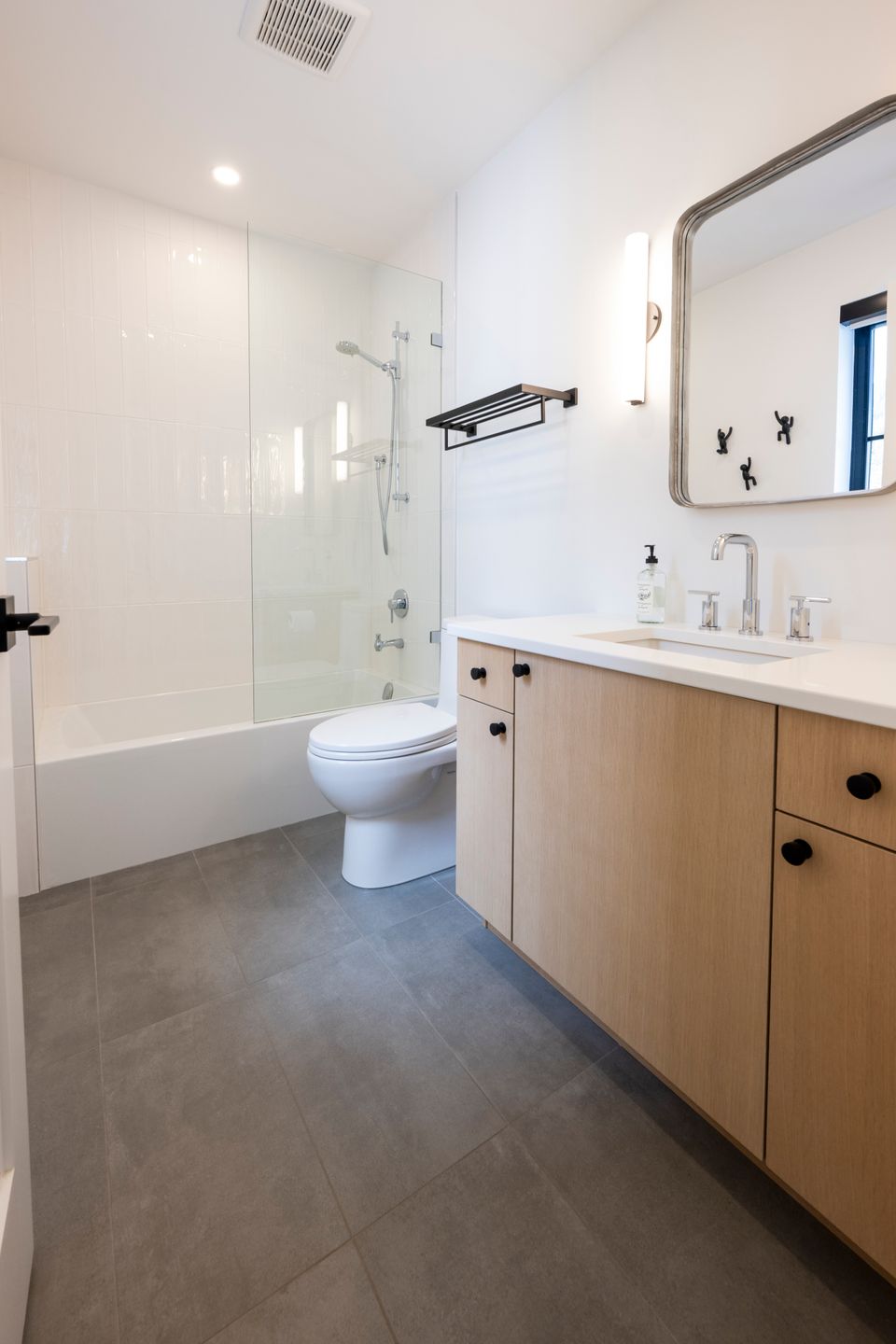 43b_4050-ripple-place-evolve-smeatoncook1 at 4050 Ripple Place, Bayridge, West Vancouver