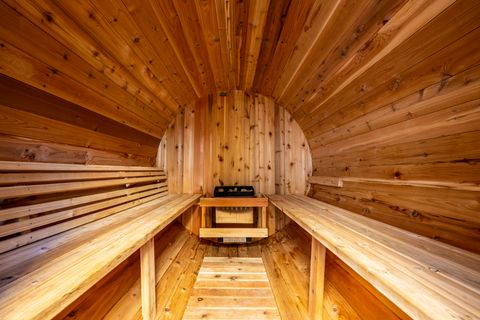 55c_4050-ripple-place-evolve-smeatoncook1-1 at 4050 Ripple Place, Bayridge, West Vancouver