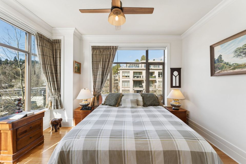 22-web-or-mls-022 at 300 - 568 Waters Edge, Park Royal, West Vancouver