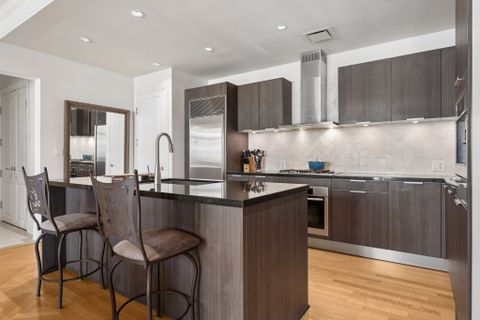 18-web-or-mls-018 at 300 - 568 Waters Edge, Park Royal, West Vancouver