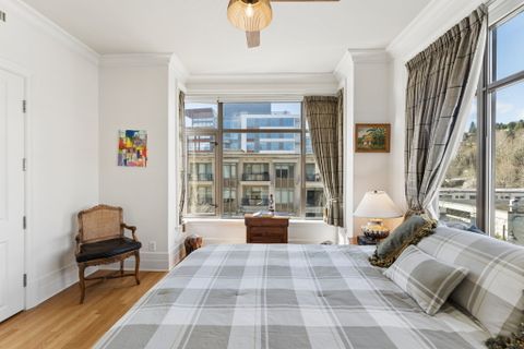 21-web-or-mls-021 at 300 - 568 Waters Edge, Park Royal, West Vancouver